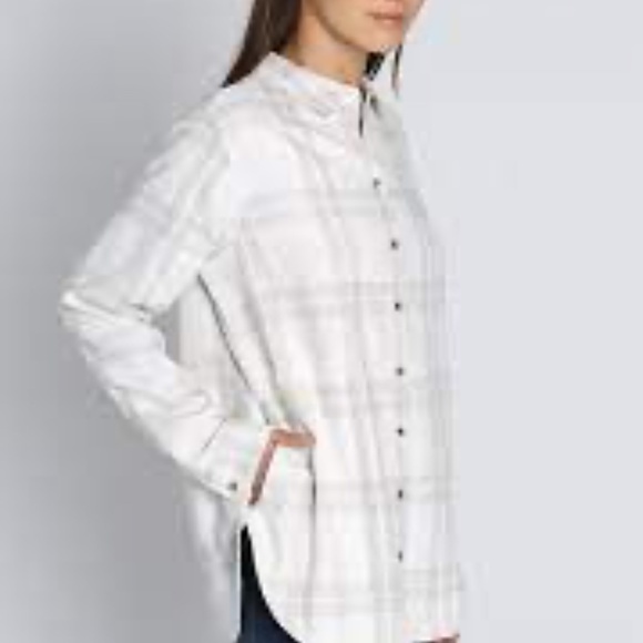 JACHS Girlfriend Plaid Flannel Button Down Shirt - Picture 2 of 10